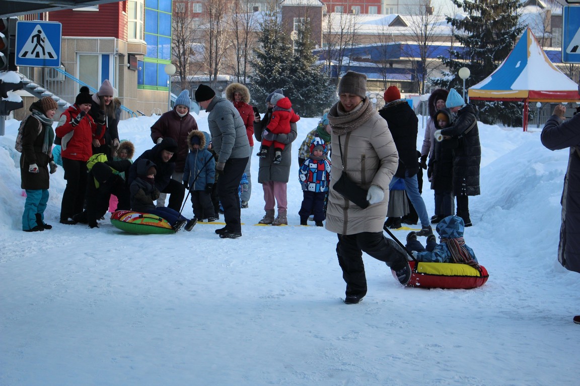 Веселые и жаркие выходные в Детском автогородке.